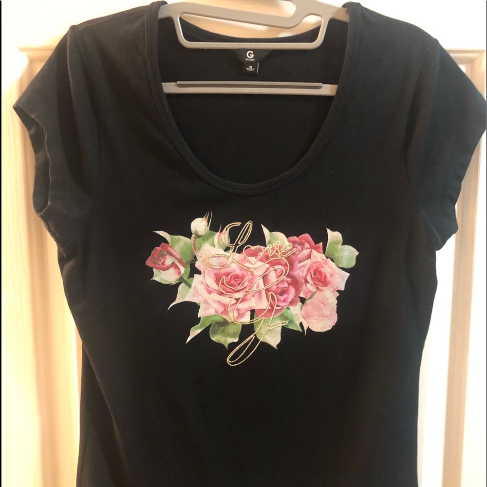 Women’s Guess Top- Size M